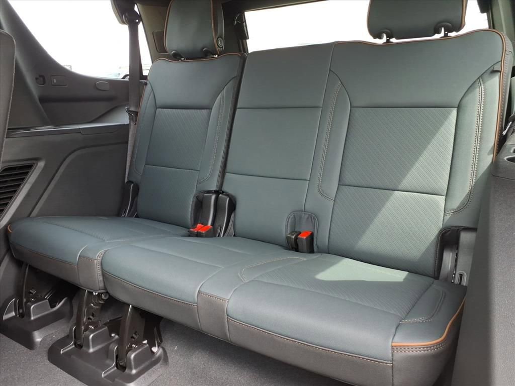 New 2026 GMC Yukon AT4 w/ AT4 Premium Plus Package image 16