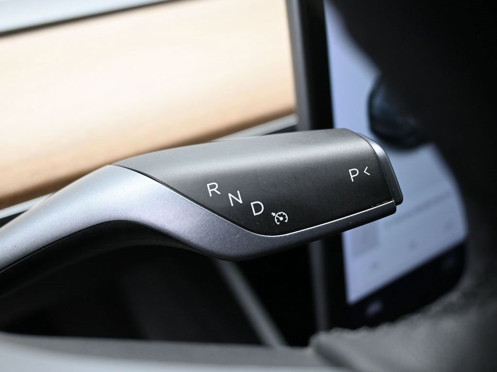 Used 2021 Tesla Model Y Long Range image 20