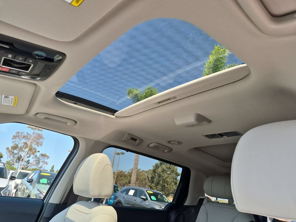 New 2026 Kia Carnival SX Prestige FWD image 19