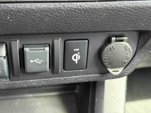 Used 2021 Toyota Tacoma TRD Off-Road AWD/4WD image 14