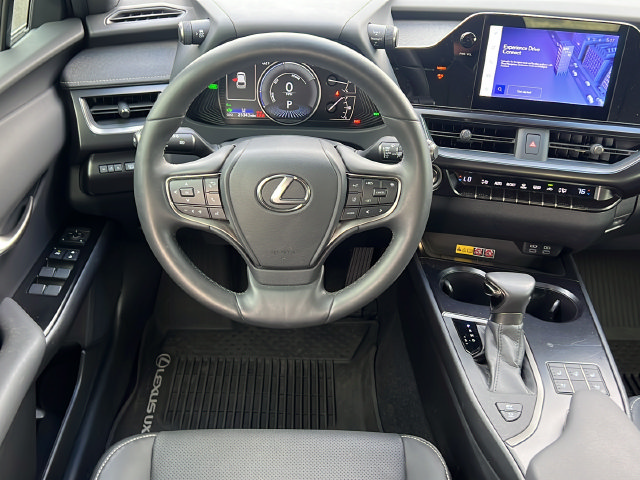 Used 2024 Lexus UX 250h FWD w/ Premium Package image 15