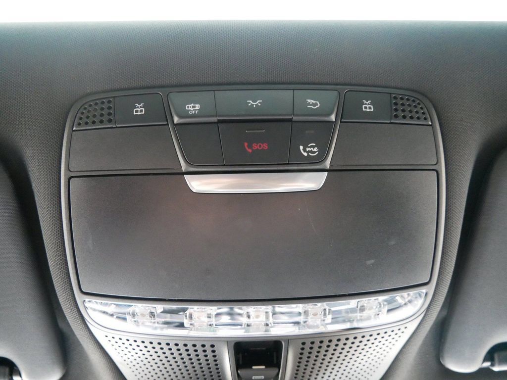 Used 2021 Mercedes-Benz GLC 300 4MATIC image 26