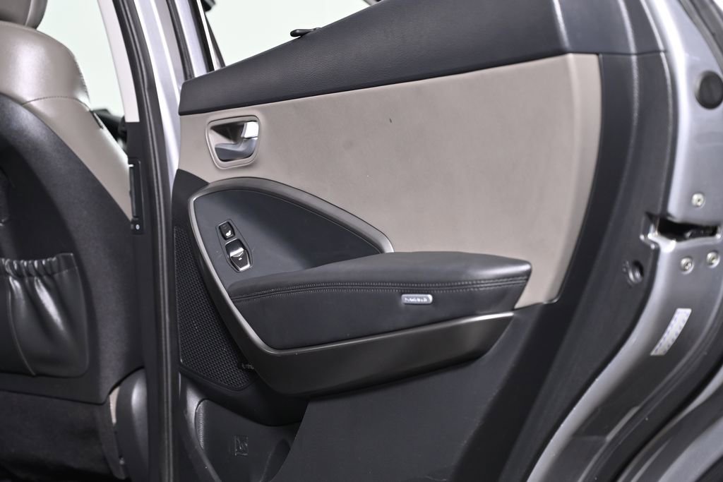 Used 2018 Hyundai Santa Fe Limited FWD image 34