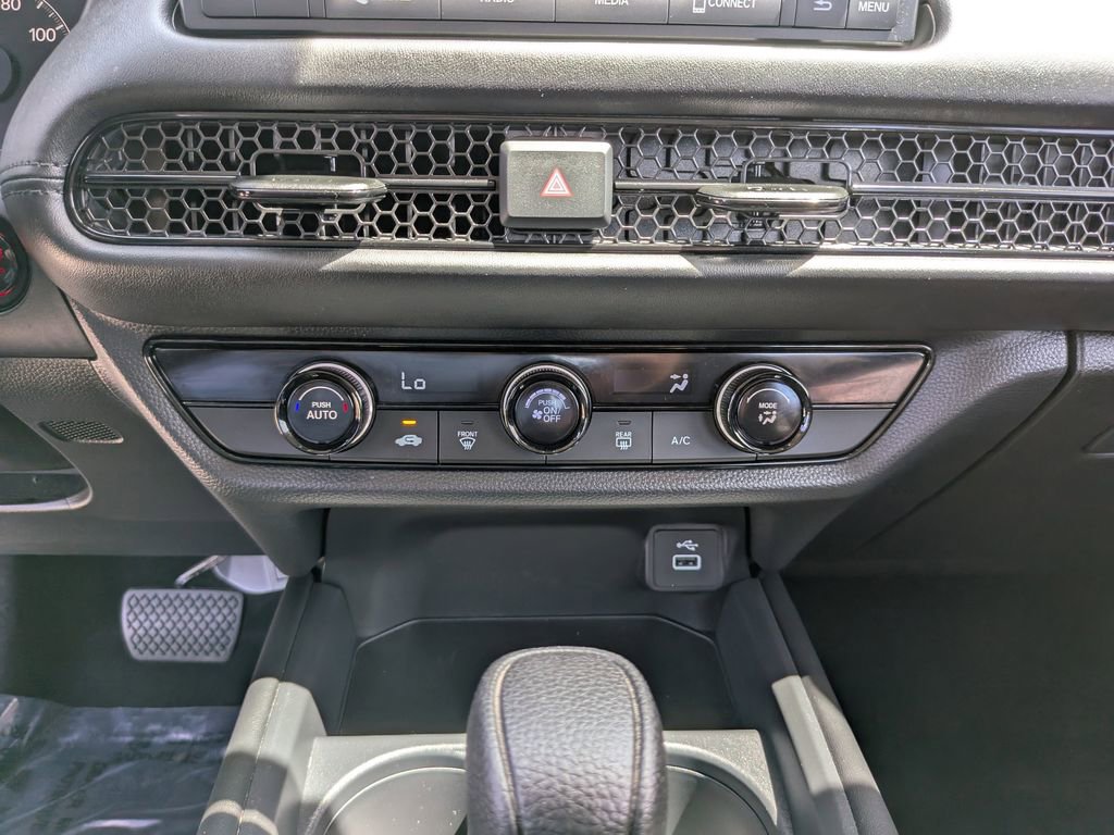 Used 2025 Honda HR-V LX image 24