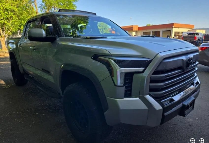 Used 2023 Toyota Tundra Limited w/ Power Package AWD/4WD image 6