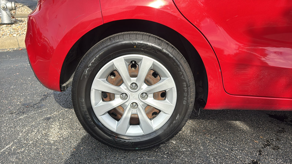 Used 2013 Kia Rio LX FWD image 8