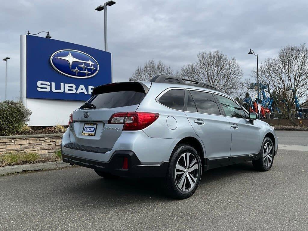 Used 2018 Subaru Outback 2.5i Limited image 8