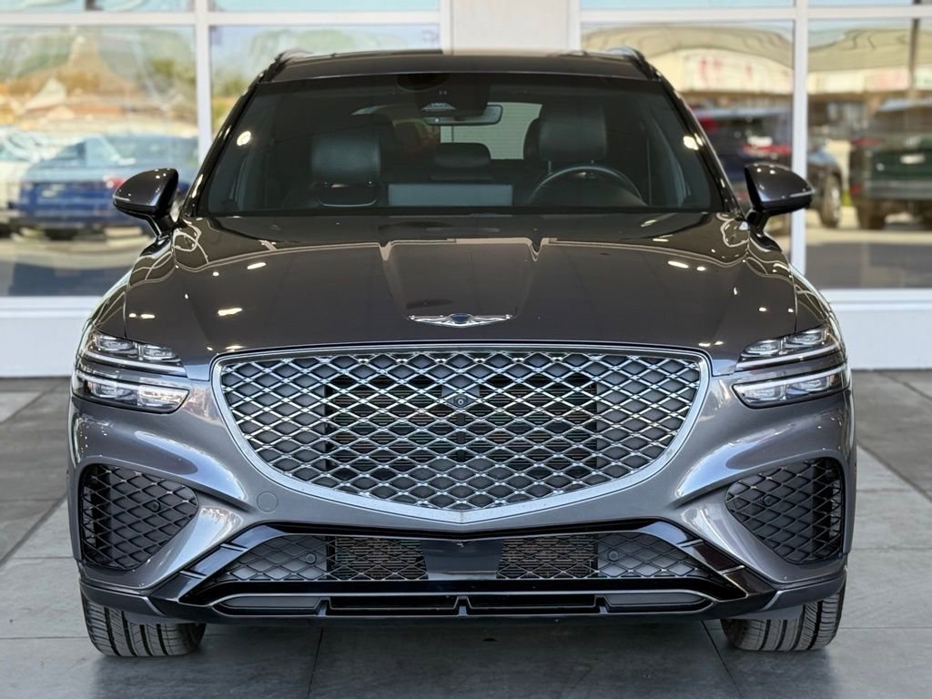 Used 2023 Genesis GV70 2.5T w/ Sport Prestige Package image 4