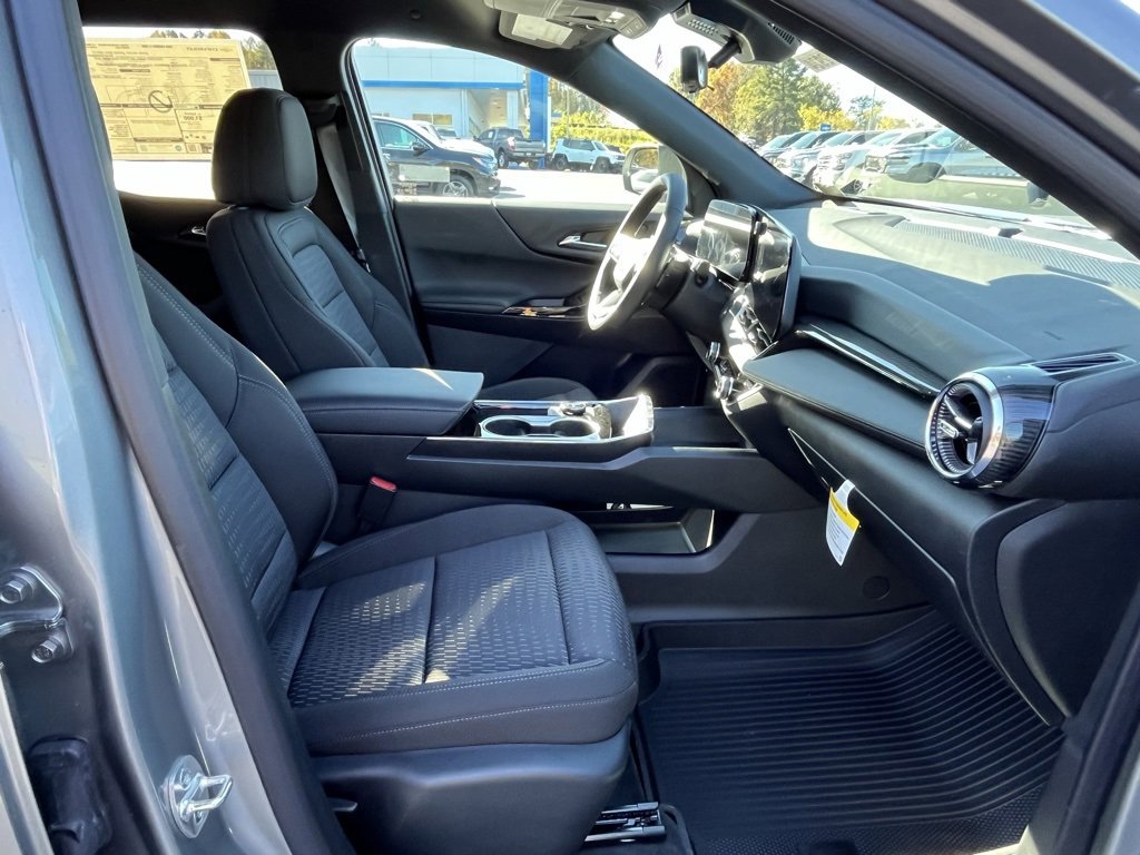 New 2026 Chevrolet Equinox LT w/ Safety and Technology Package image 19