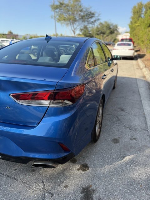 Used 2018 Hyundai Sonata SEL w/ Winter Weather Package image 4