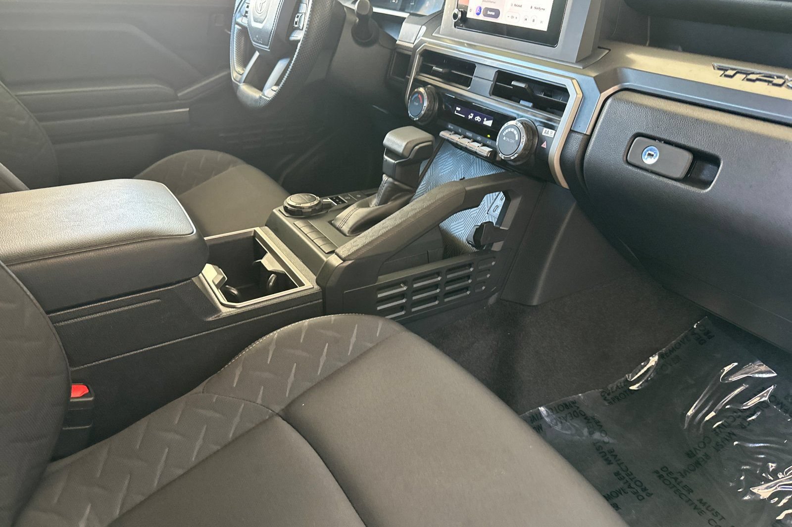 Certified 2026 Toyota Tacoma SR5 AWD/4WD image 15