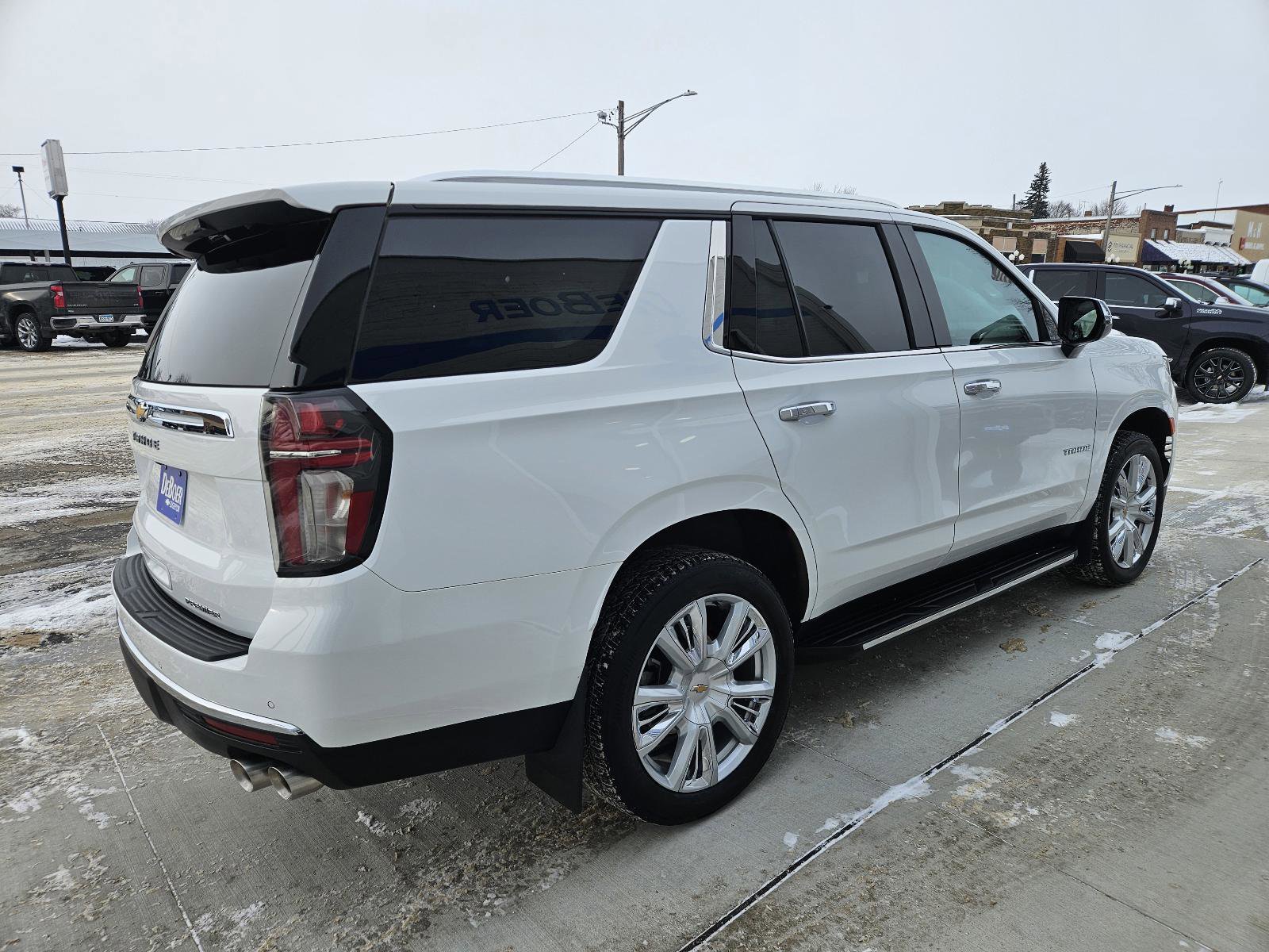 Used 2024 Chevrolet Tahoe Premier AWD/4WD image 5