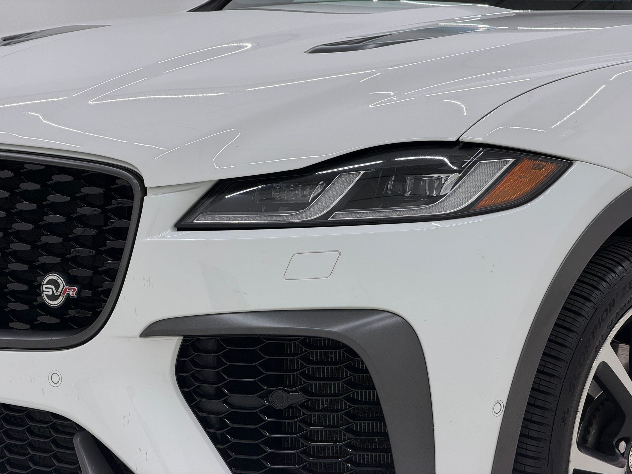 Used 2023 Jaguar F-PACE SVR AWD/4WD image 12
