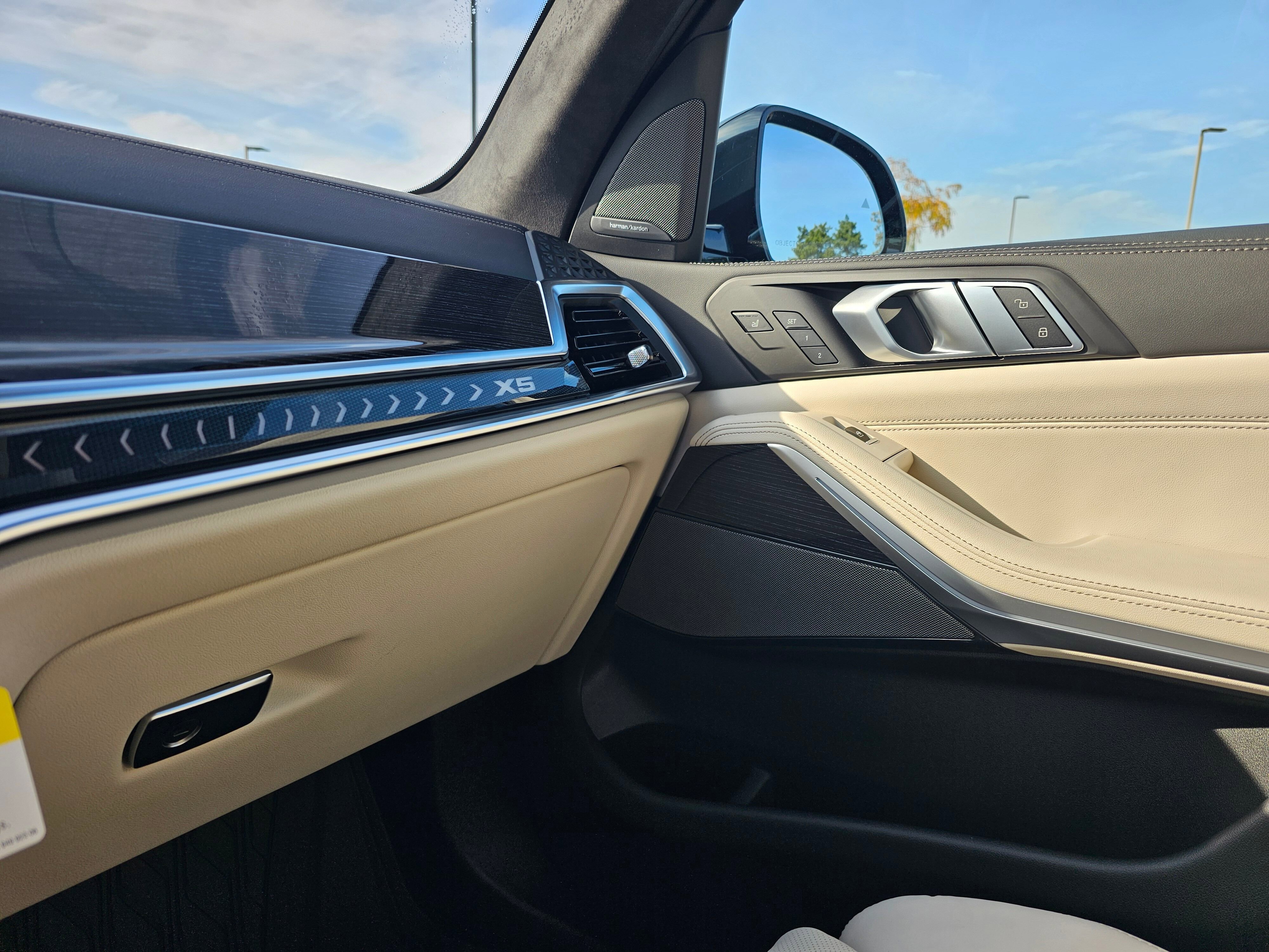 New 2026 BMW X5 xDrive40i w/ Executive Package image 26