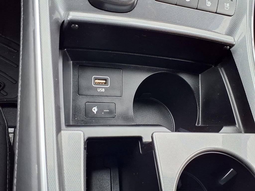 Used 2022 Hyundai Santa Fe Calligraphy image 21