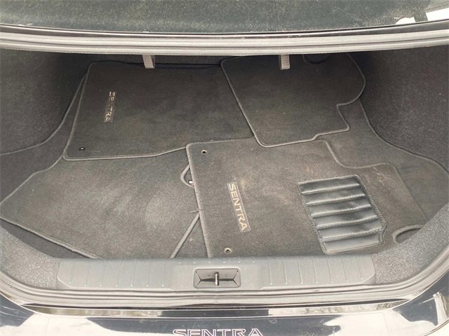 Used 2022 Nissan Sentra SV w/ Trunk Package image 28