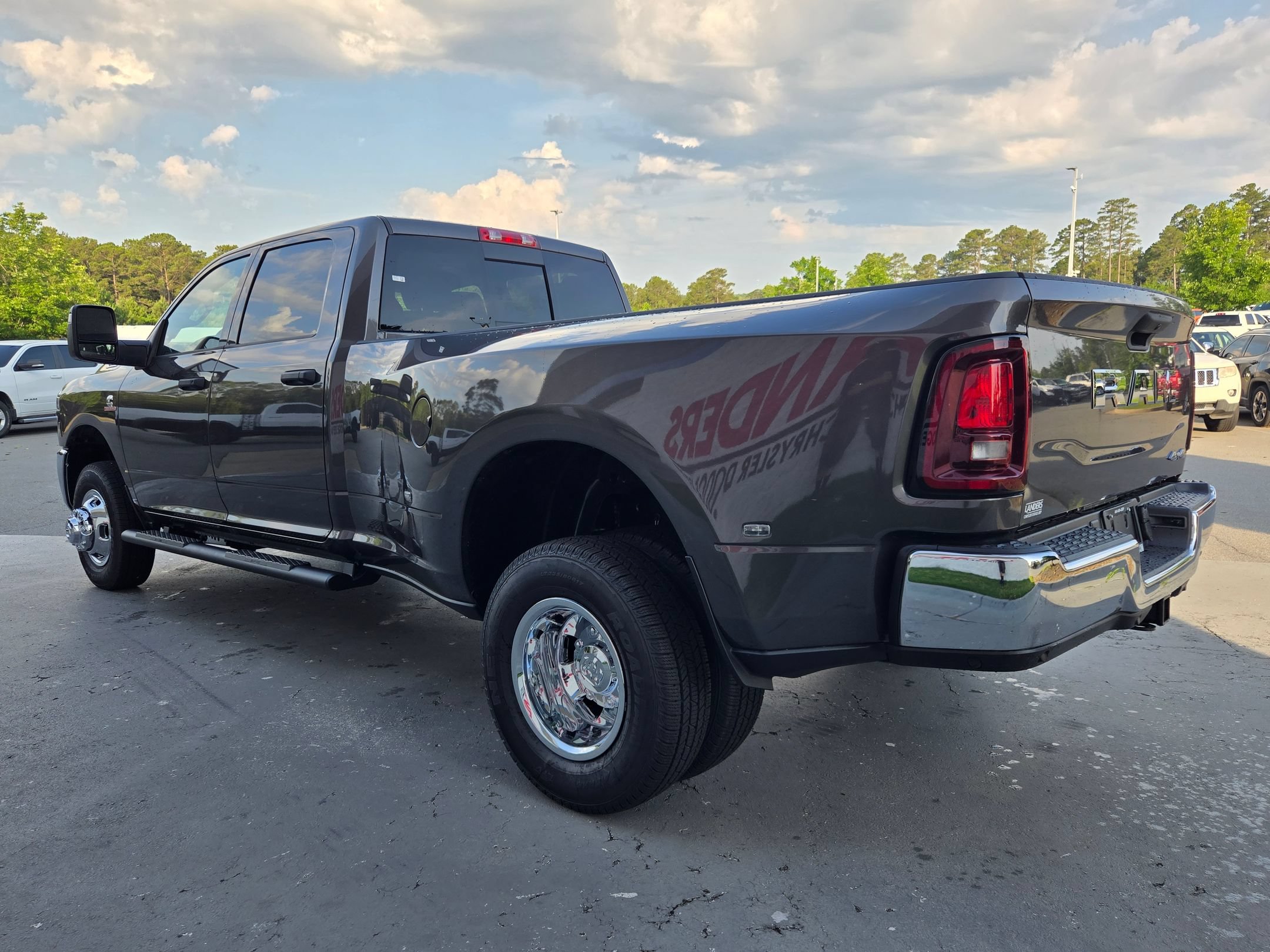 New 2026 RAM 3500 Tradesman AWD/4WD image 5
