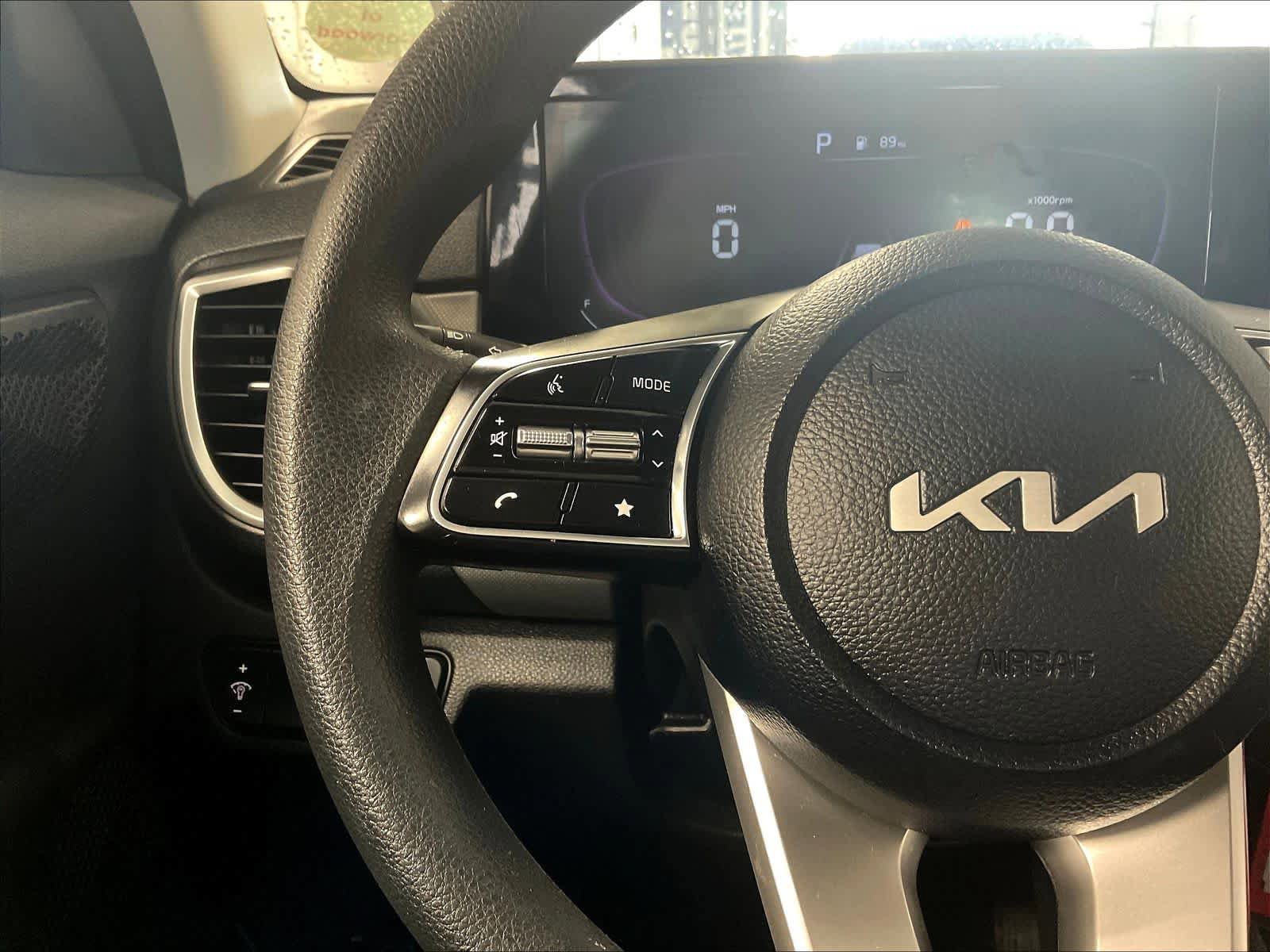 Used 2024 Kia Seltos LX AWD/4WD image 22