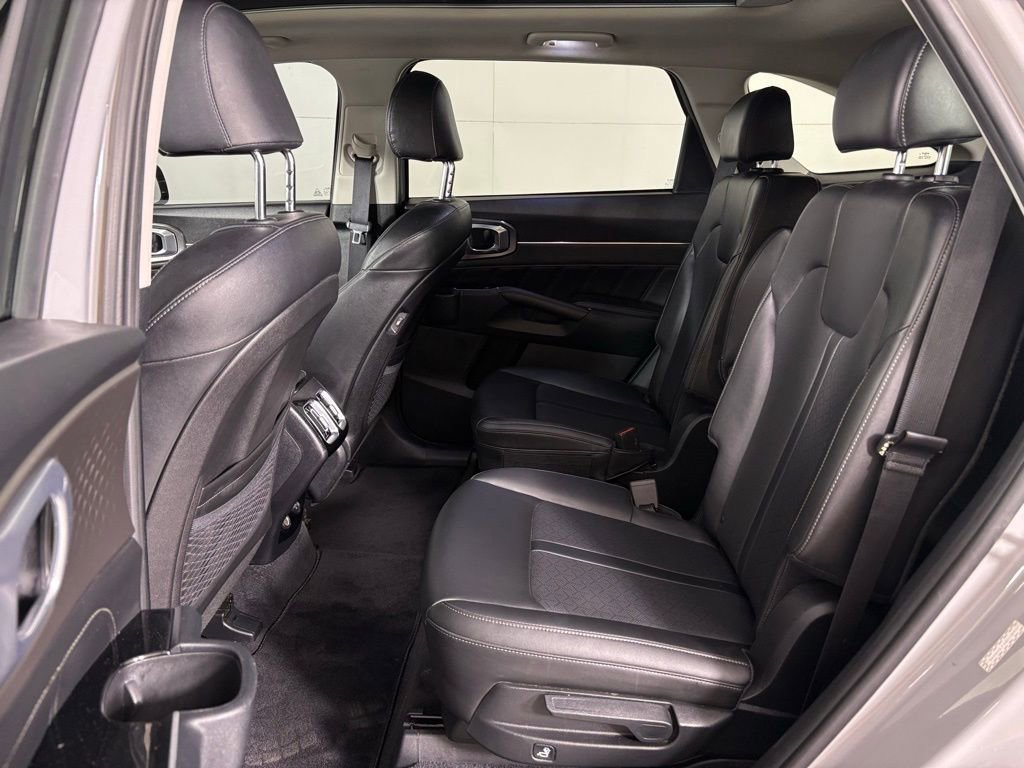 Used 2022 Kia Sorento SX image 38