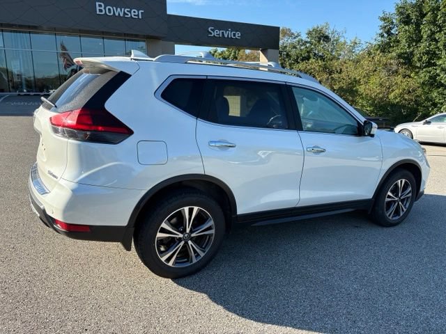 Used 2019 Nissan Rogue SV w/ Premium Package AWD/4WD image 5