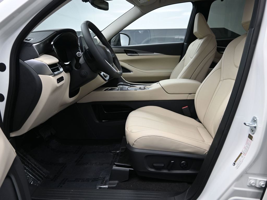 Used 2025 INFINITI QX60 Luxe w/ Vision Package image 15