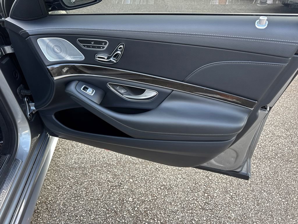 Used 2015 Mercedes-Benz S 550 Sedan image 14