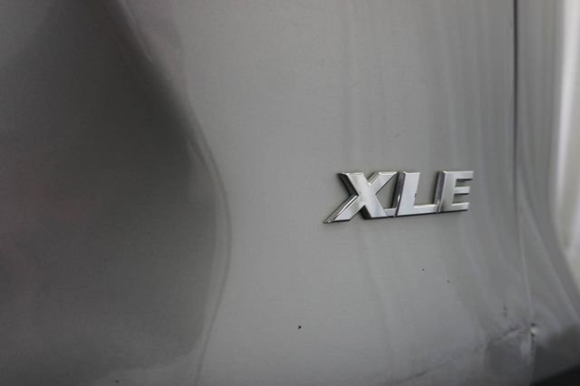 Used 2019 Toyota RAV4 XLE w/ Convenience Package image 12