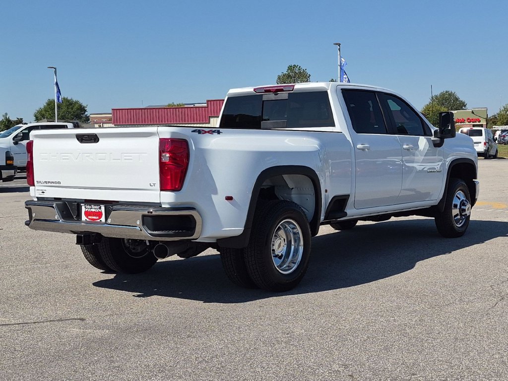 New 2026 Chevrolet Silverado 3500 LT w/ All Star Edition AWD/4WD image 4