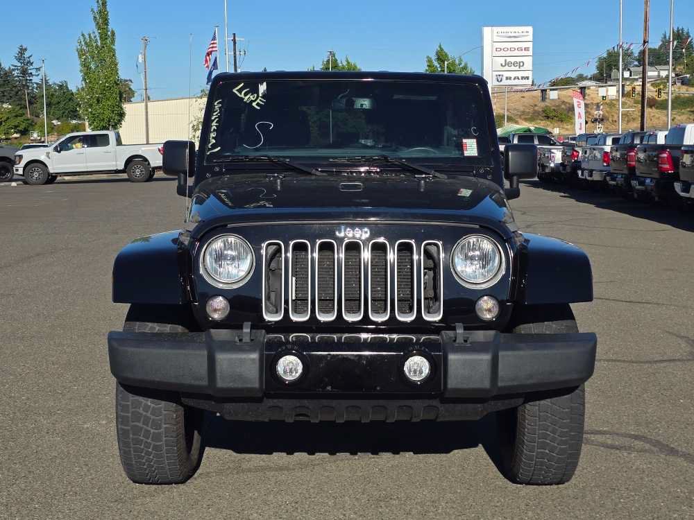 Used 2018 Jeep Wrangler Unlimited Sahara AWD/4WD image 12