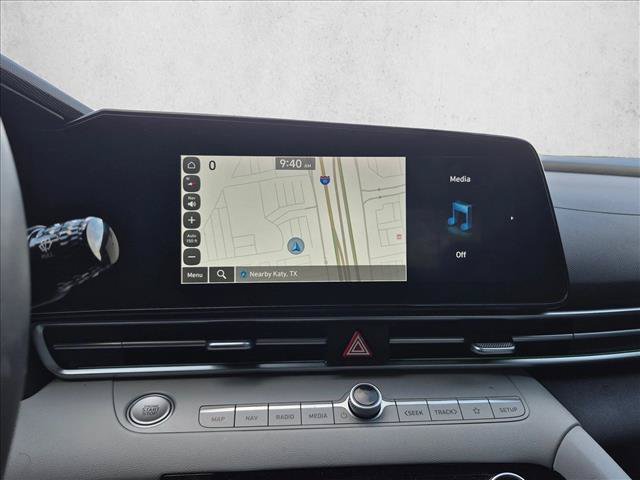 Used 2025 Hyundai Elantra Limited FWD image 14