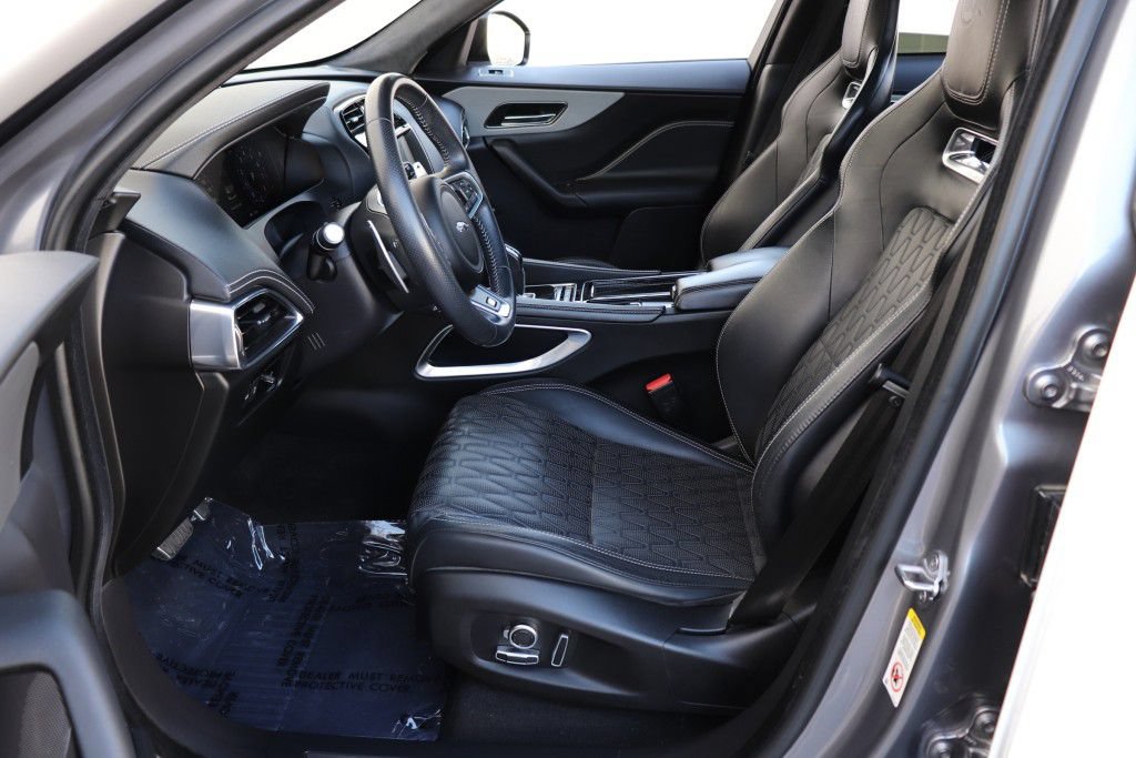 Used 2020 Jaguar F-PACE SVR AWD/4WD image 17