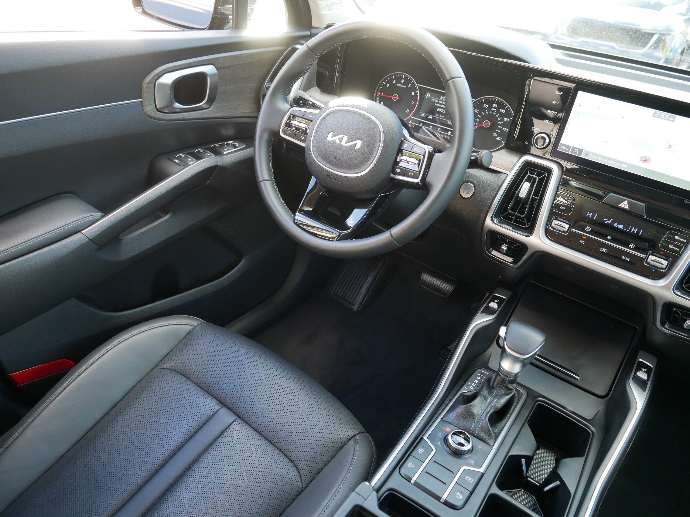 Certified 2023 Kia Sorento S w/ Panoramic Sunroof Package AWD/4WD image 9