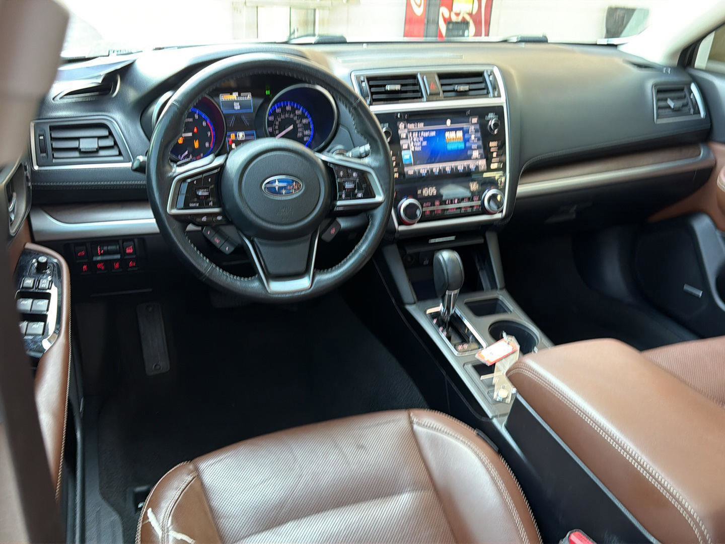 Used 2018 Subaru Outback 2.5i Touring AWD/4WD image 19