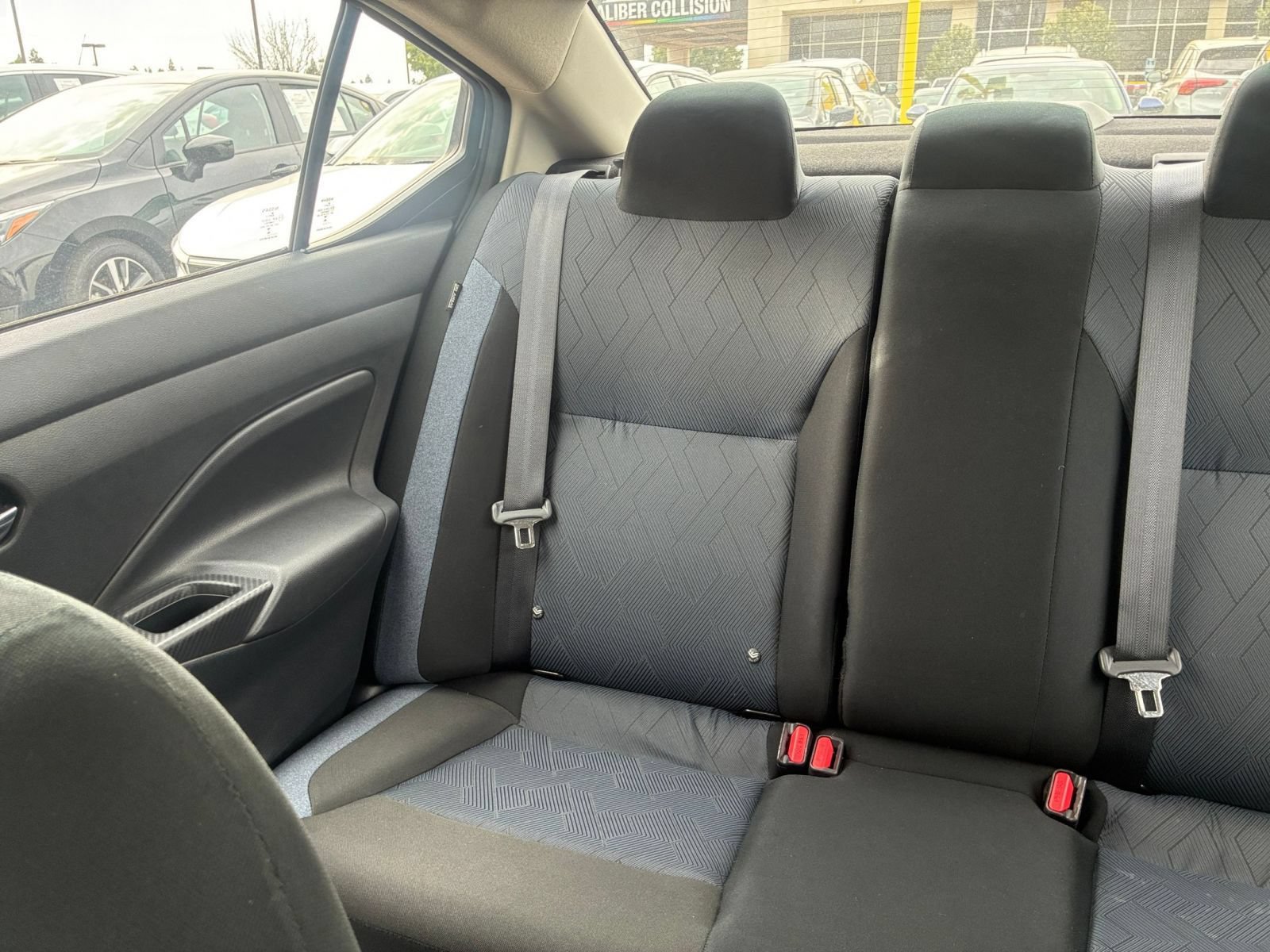 Used 2025 Nissan Versa SV FWD image 36