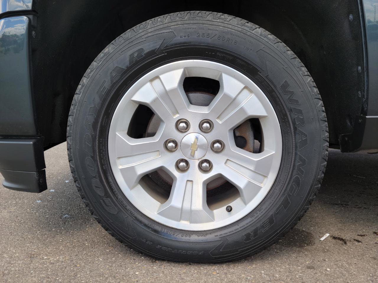 Used 2018 Chevrolet Silverado 1500 LT w/ All Star Edition AWD/4WD image 17