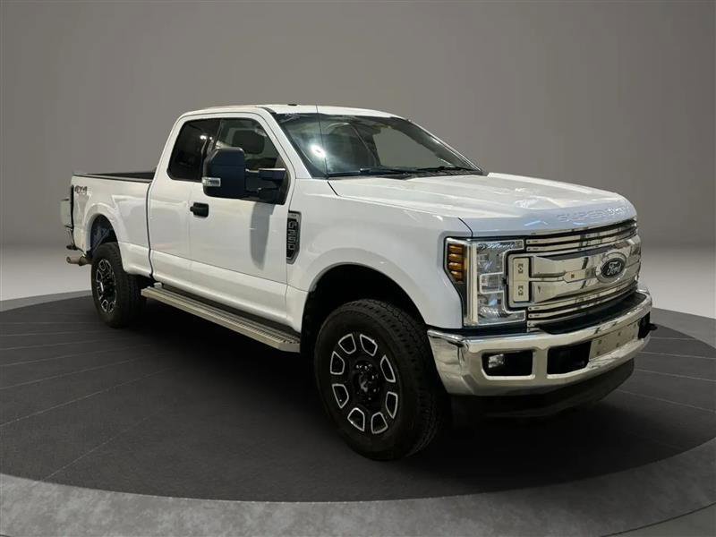 Used 2019 Ford F350 XLT w/ XLT Value Package AWD/4WD image 7