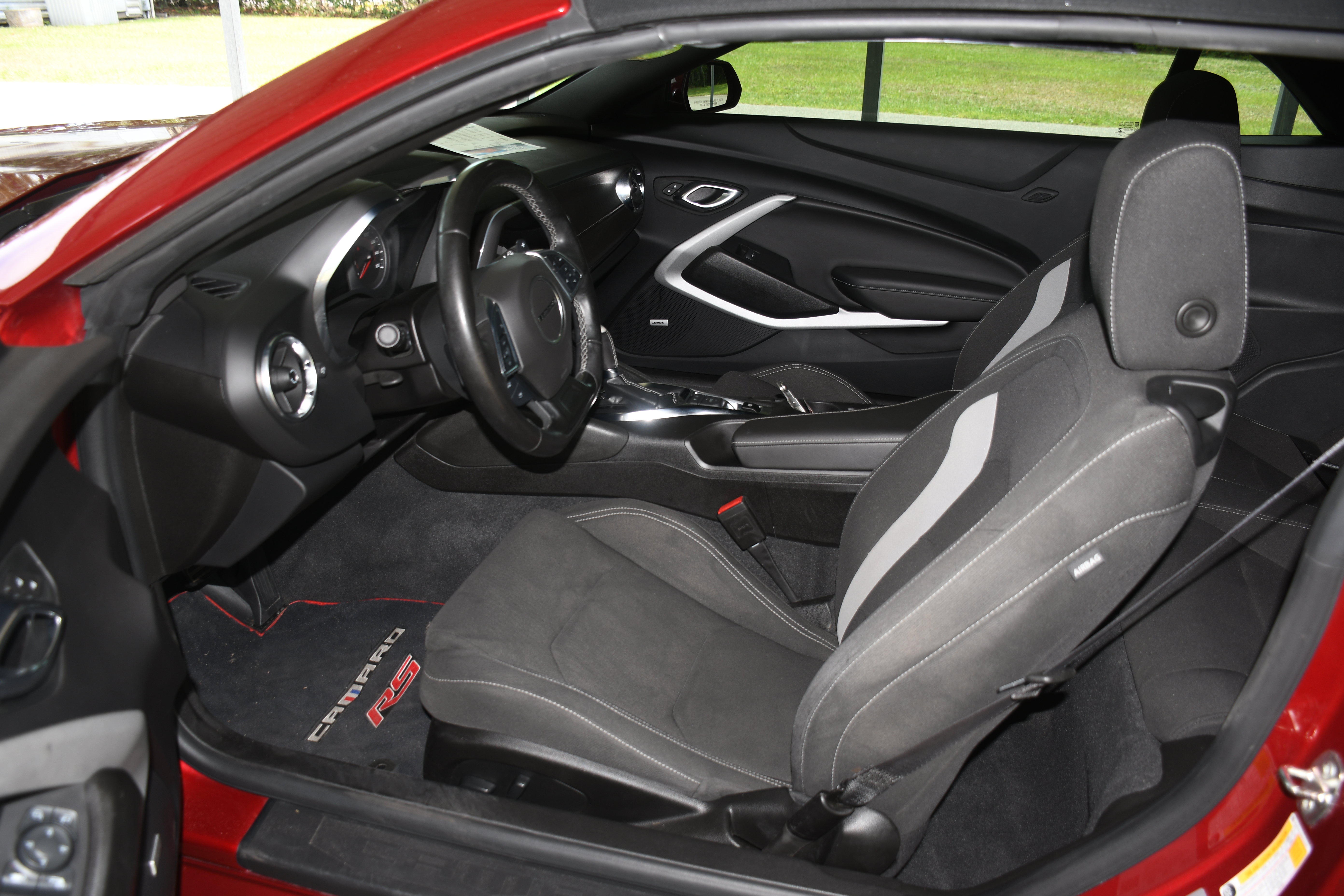Used 2022 Chevrolet Camaro LT w/ RS Package RWD image 7