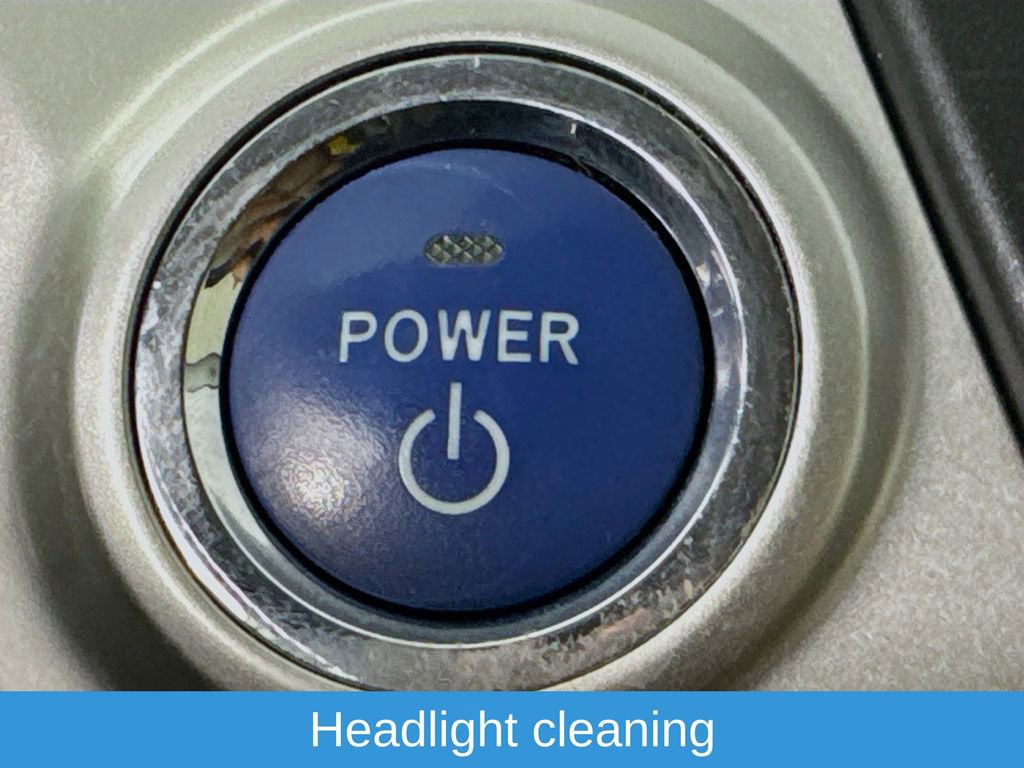 Used 2014 Toyota Prius V Five image 19