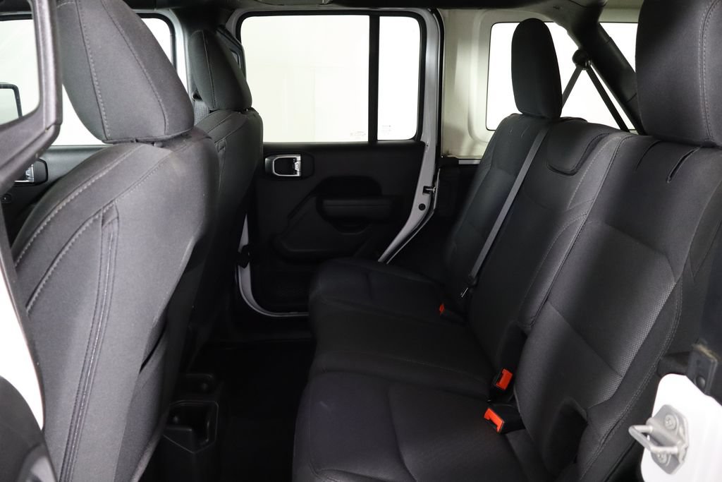 Used 2022 Jeep Wrangler Unlimited Sport AWD/4WD image 16