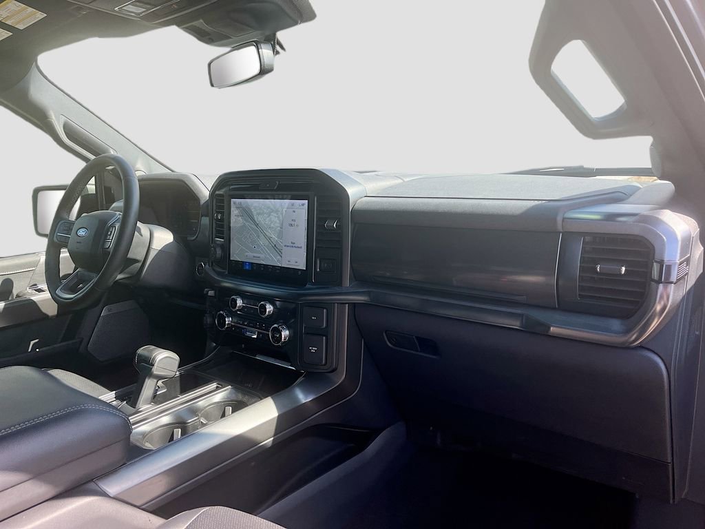 Used 2025 Ford F150 Lariat w/ Equipment Group 501A Mid image 29