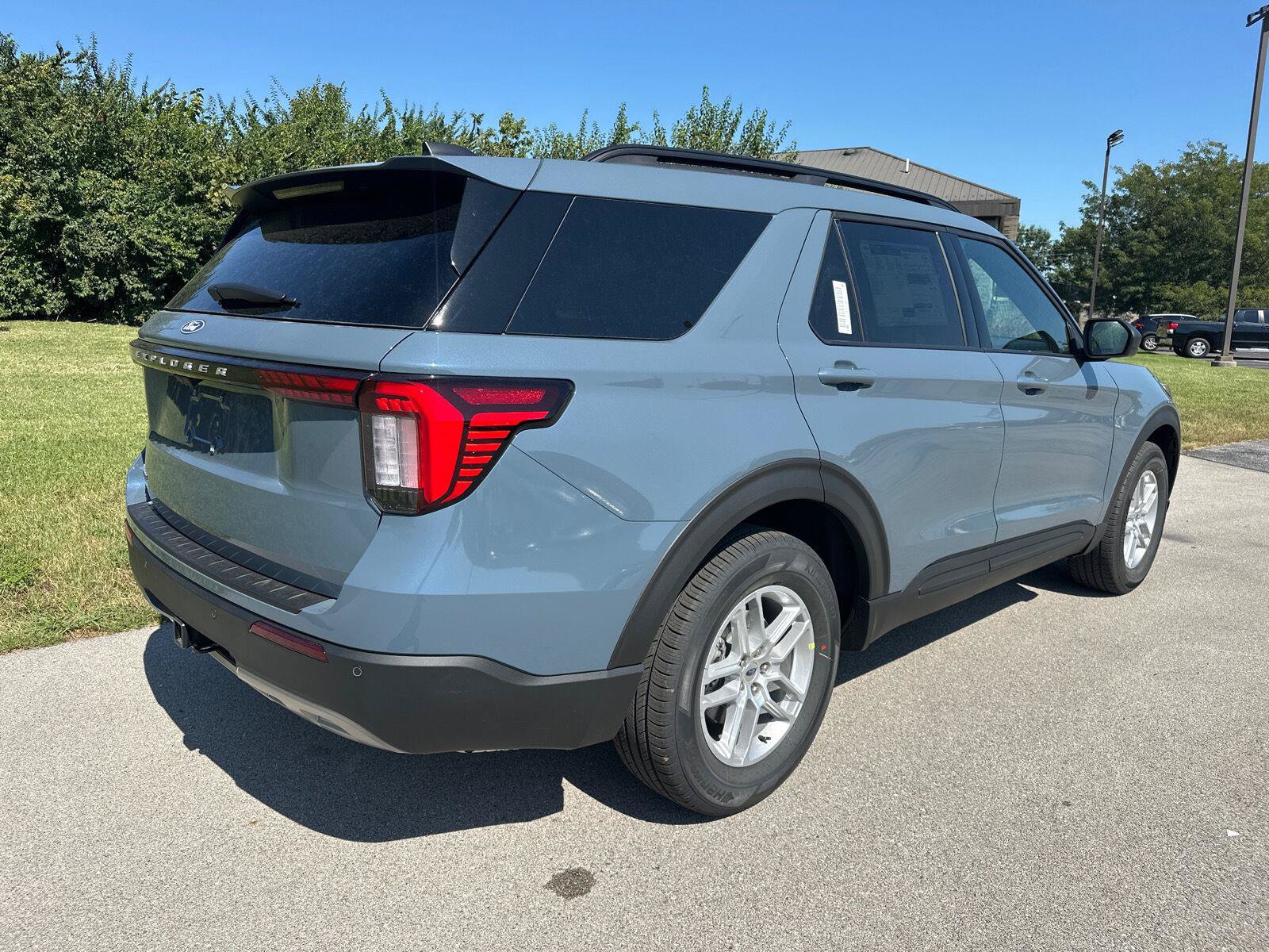 New 2027 Ford Explorer Active w/ Active Comfort Package AWD/4WD image 14