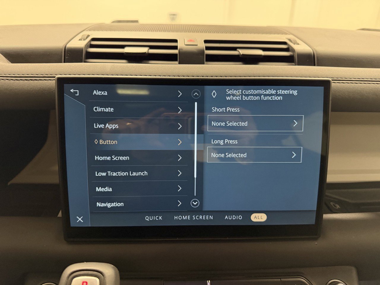 Used 2025 Land Rover Defender 110 S image 16