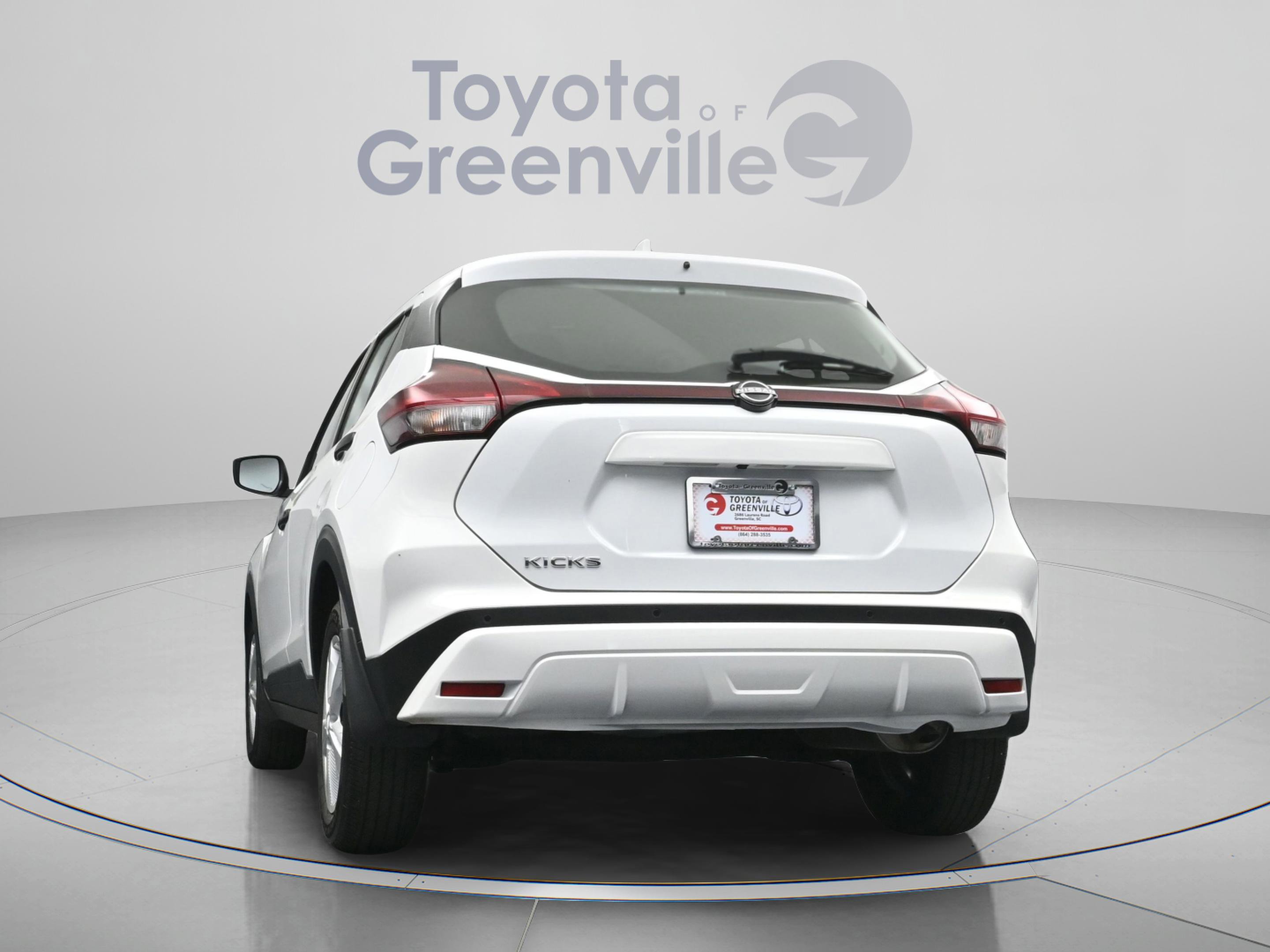 Used 2025 Nissan Kicks Play S image 12