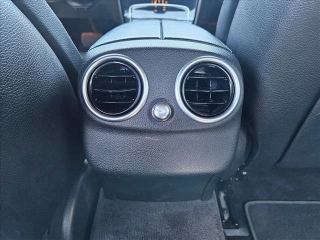 Used 2018 Mercedes-Benz C 300 Sedan image 17