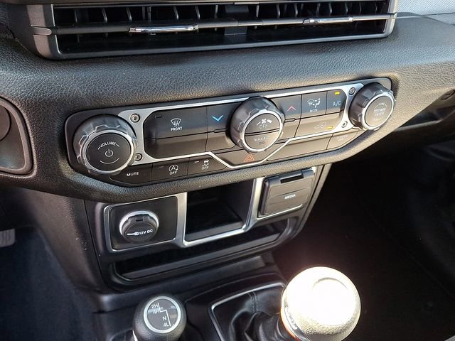 Used 2024 Jeep Gladiator Sport image 12