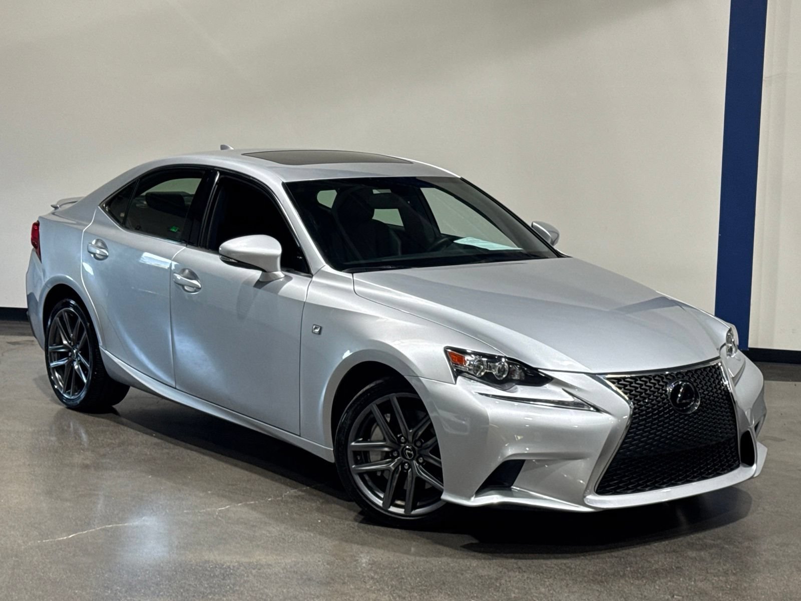 Used 2015 Lexus IS 350 w/ F-Sport Package RWD image 2