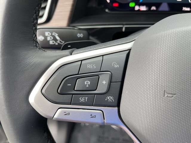 New 2026 Volkswagen Atlas SEL Premium R-Line AWD/4WD image 16