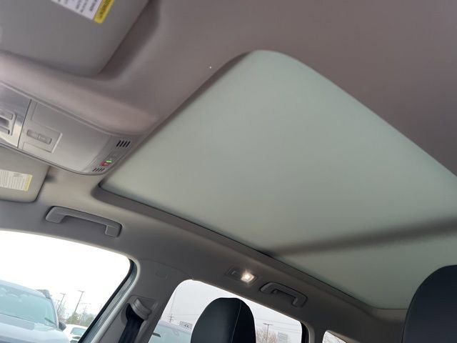 Used 2024 Volkswagen Taos SE image 14