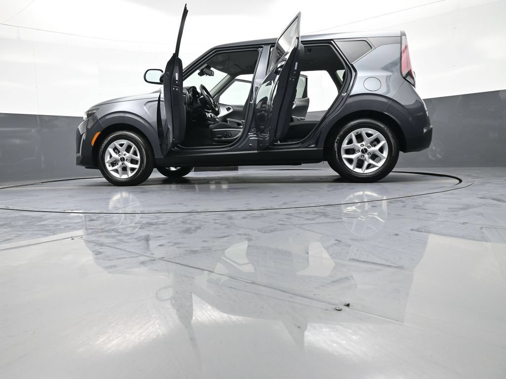 Certified 2025 Kia Soul S FWD image 48