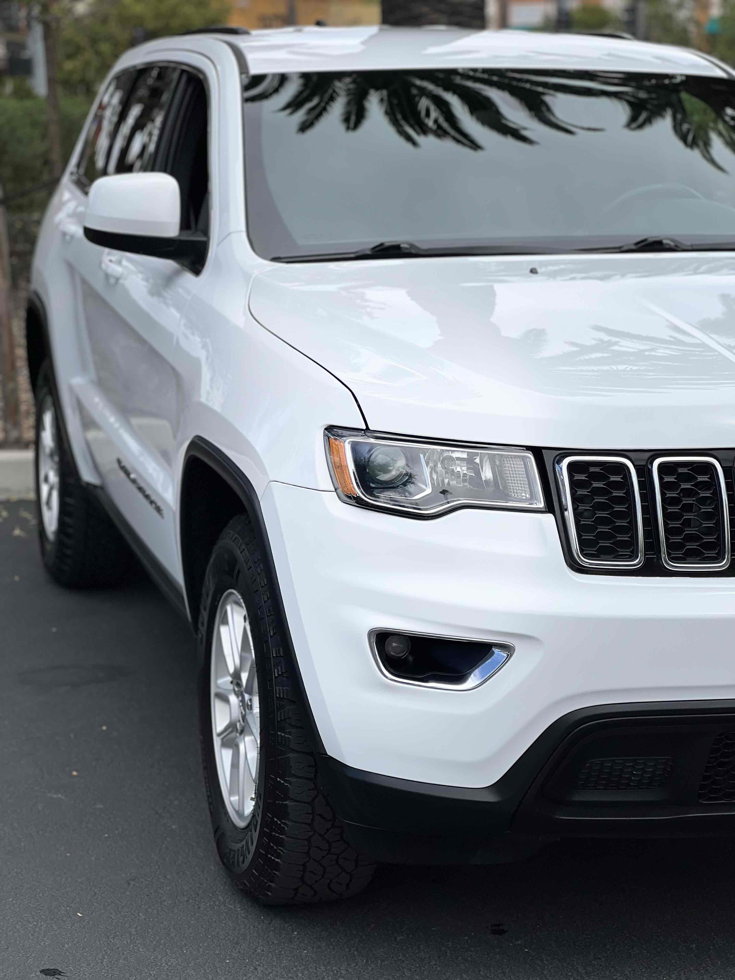 Used 2020 Jeep Grand Cherokee Laredo image 44